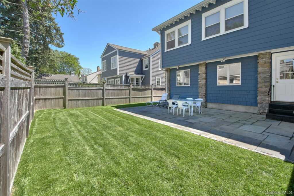 42 Oakwood Avenue, Rye, NY 10580 - Photo 23 of 27