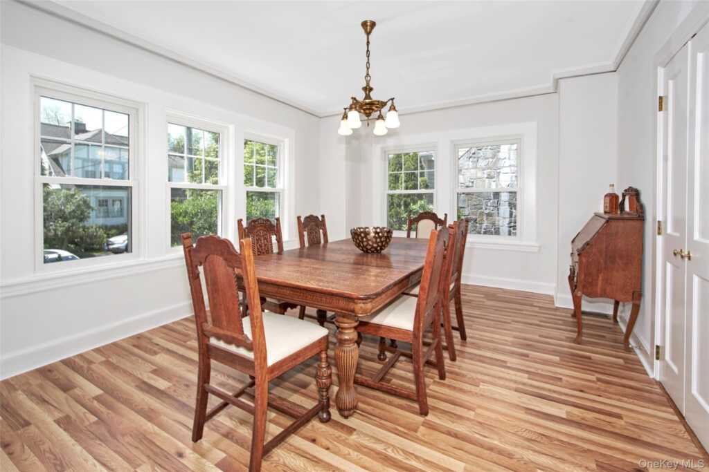 42 Oakwood Avenue, Rye, NY 10580 - Photo 7 of 27