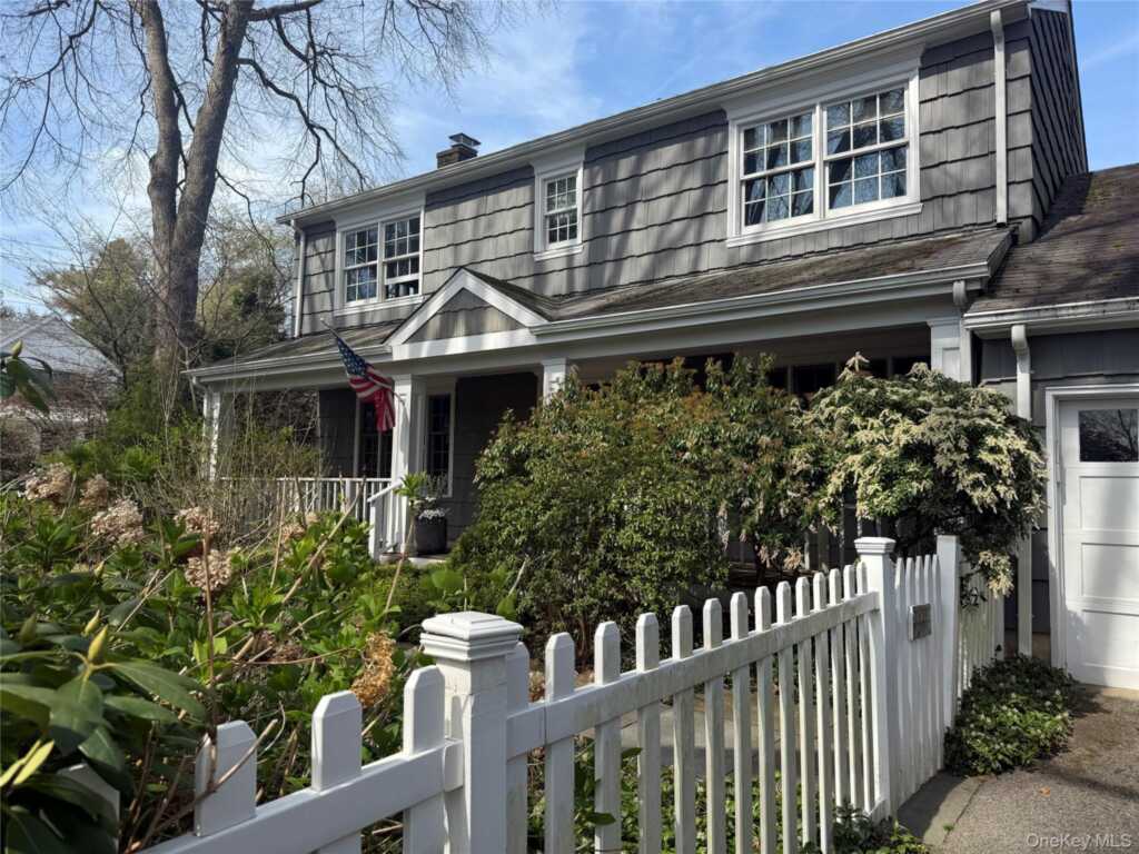 21 Westbank Road, Rye, NY 10580
