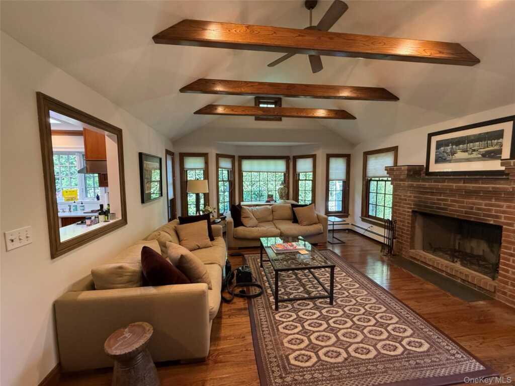 21 Westbank Road, Rye, NY 10580 - Photo 13 of 32