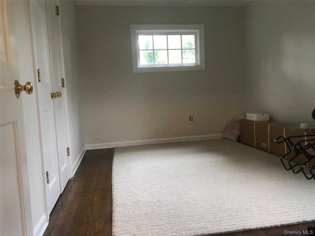 21 Westbank Road, Rye, NY 10580 - Photo 23 of 32