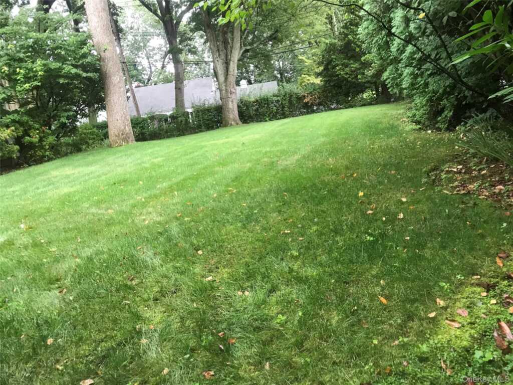 21 Westbank Road, Rye, NY 10580 - Photo 26 of 32