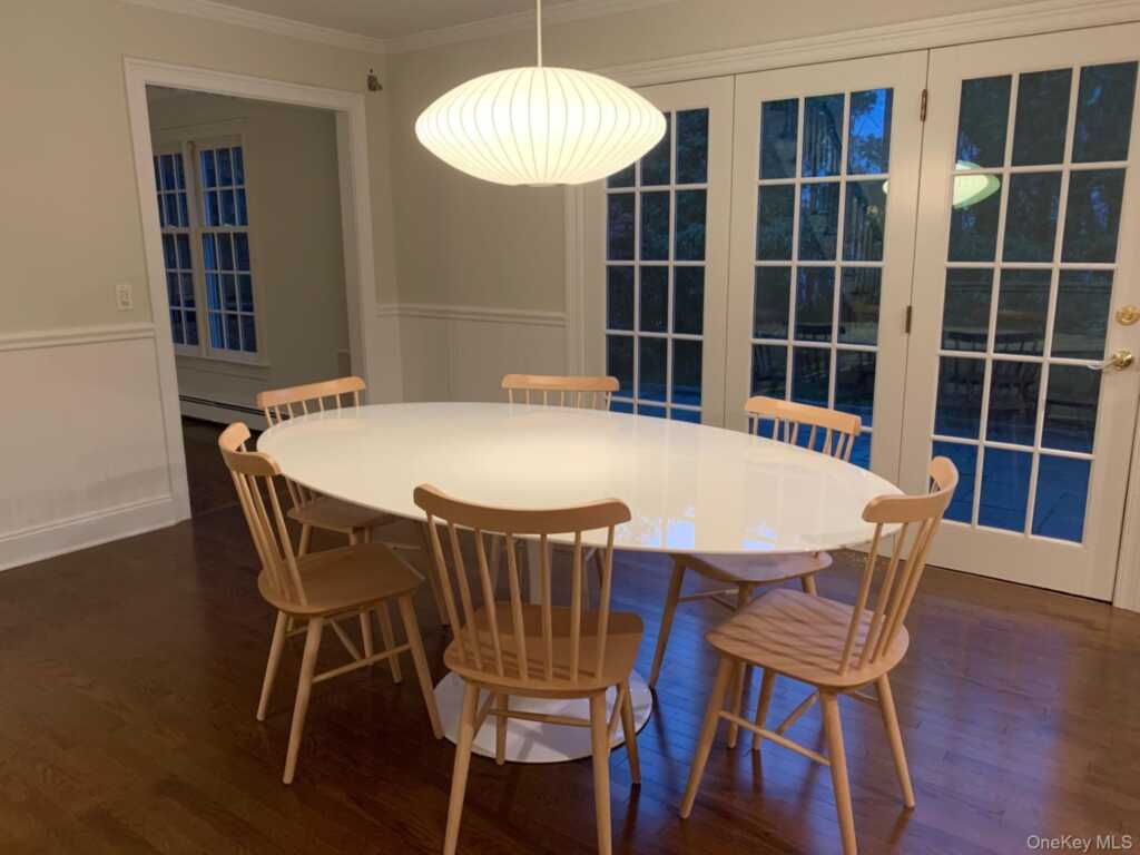 21 Westbank Road, Rye, NY 10580 - Photo 7 of 32