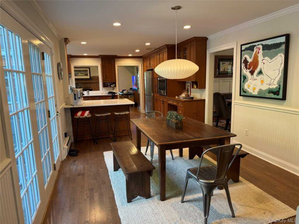 21 Westbank Road, Rye, NY 10580 - Photo 8 of 32