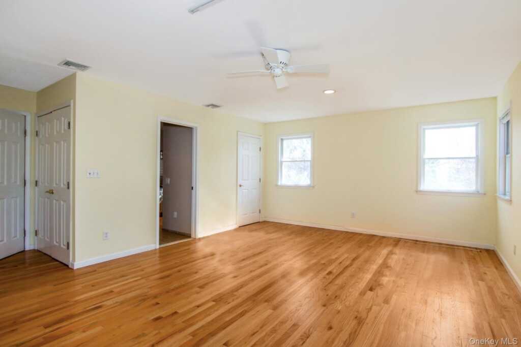 4 Manor Place, White Plains, NY 10605 - Photo 21 of 32