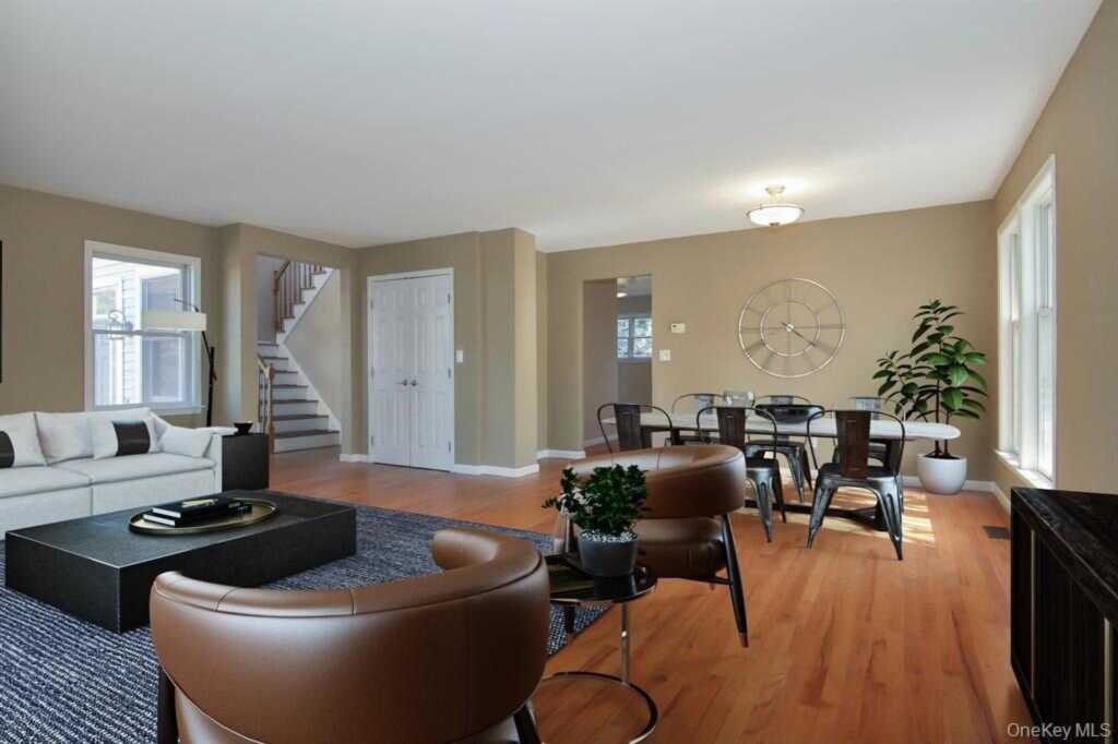 4 Manor Place, White Plains, NY 10605 - Photo 4 of 32