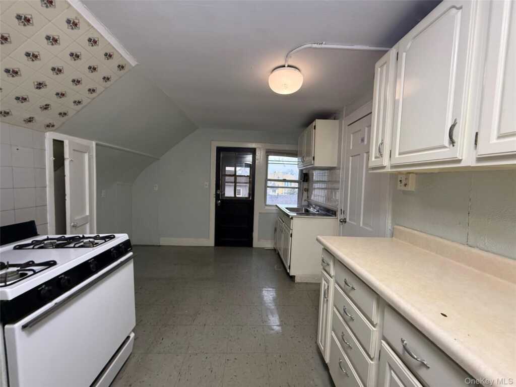 26 Parker Street, Rye, NY 10573 - Photo 20 of 24
