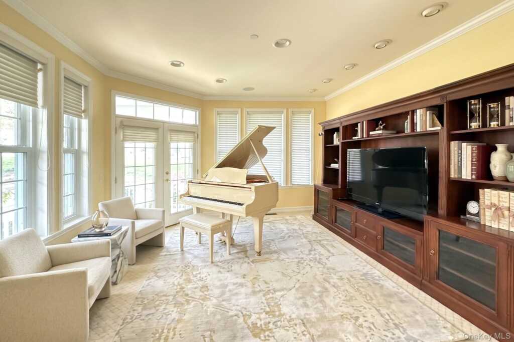 9 Meeting House Lane, Rye, NY 10573 - Photo 13 of 47