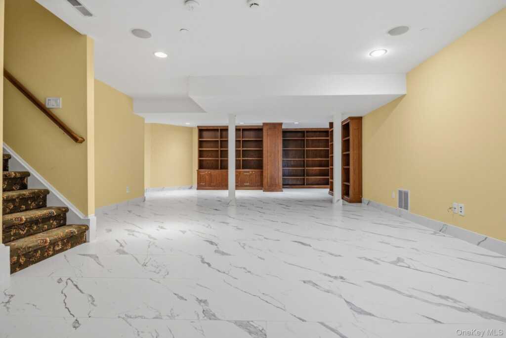 9 Meeting House Lane, Rye, NY 10573 - Photo 25 of 47