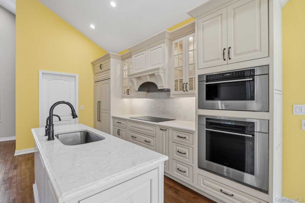 9 Meeting House Lane, Rye, NY 10573 - Photo 6 of 47