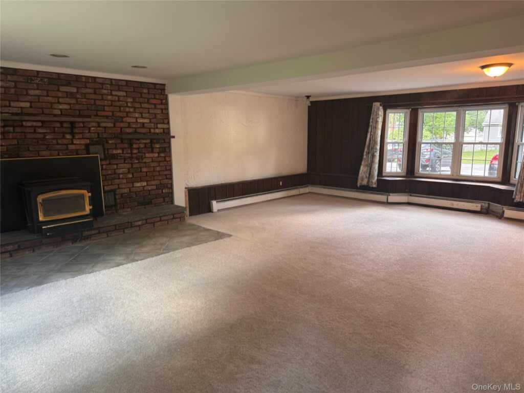 61 E Hall Avenue, Unit #New City, NY 10956, New City, NY 10956 - Photo 16 of 21