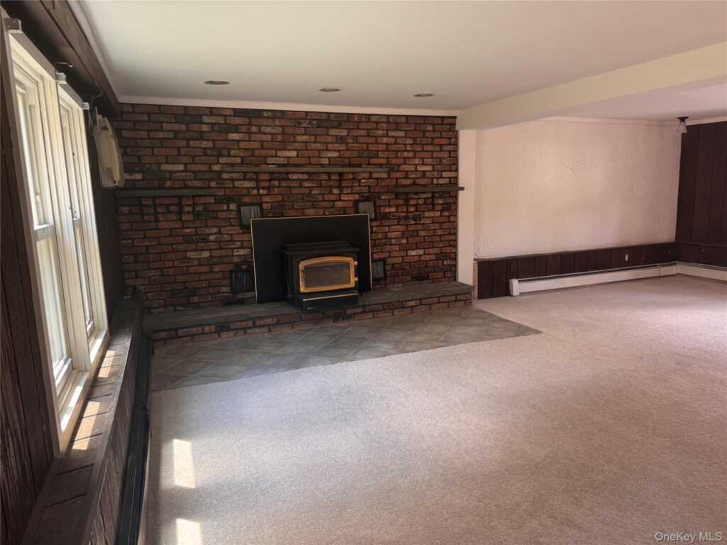 61 E Hall Avenue, Unit #New City, NY 10956, New City, NY 10956 - Photo 17 of 21