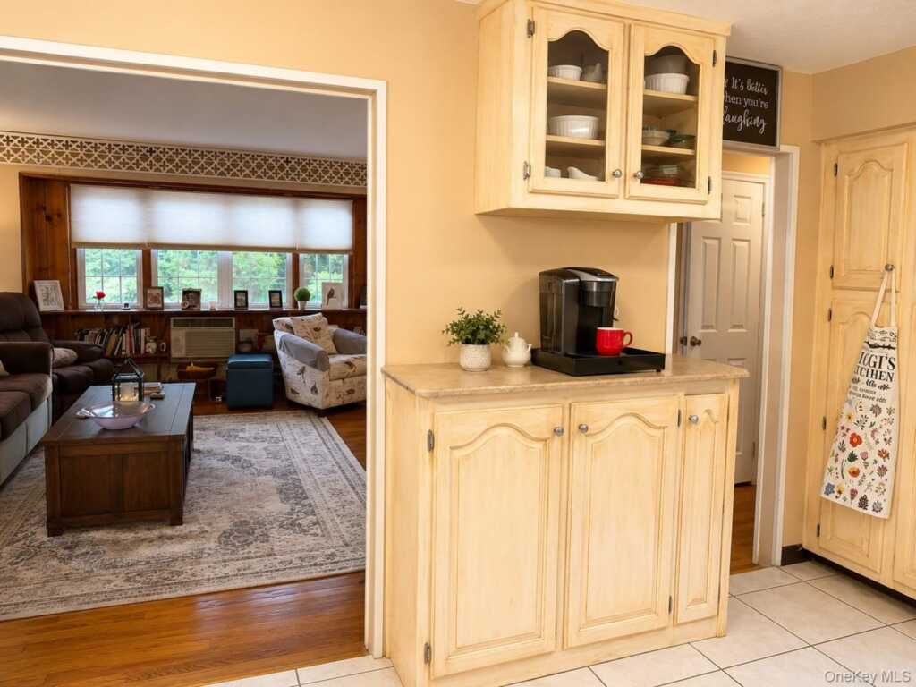 61 E Hall Avenue, Unit #New City, NY 10956, New City, NY 10956 - Photo 8 of 21