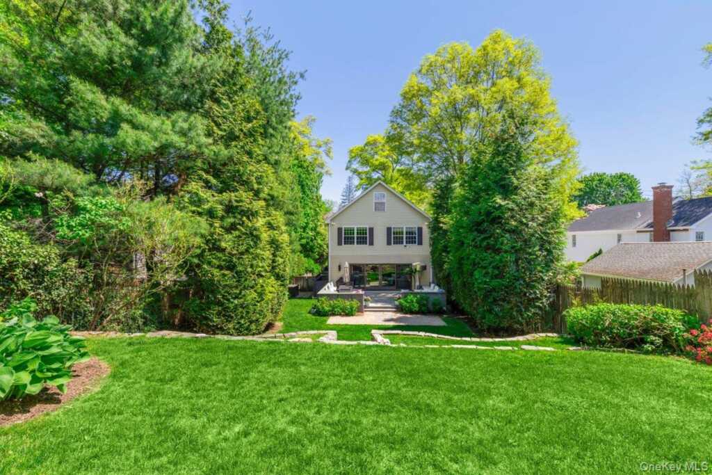 34 Davis Avenue, Rye, NY 10580 - Photo 29 of 33