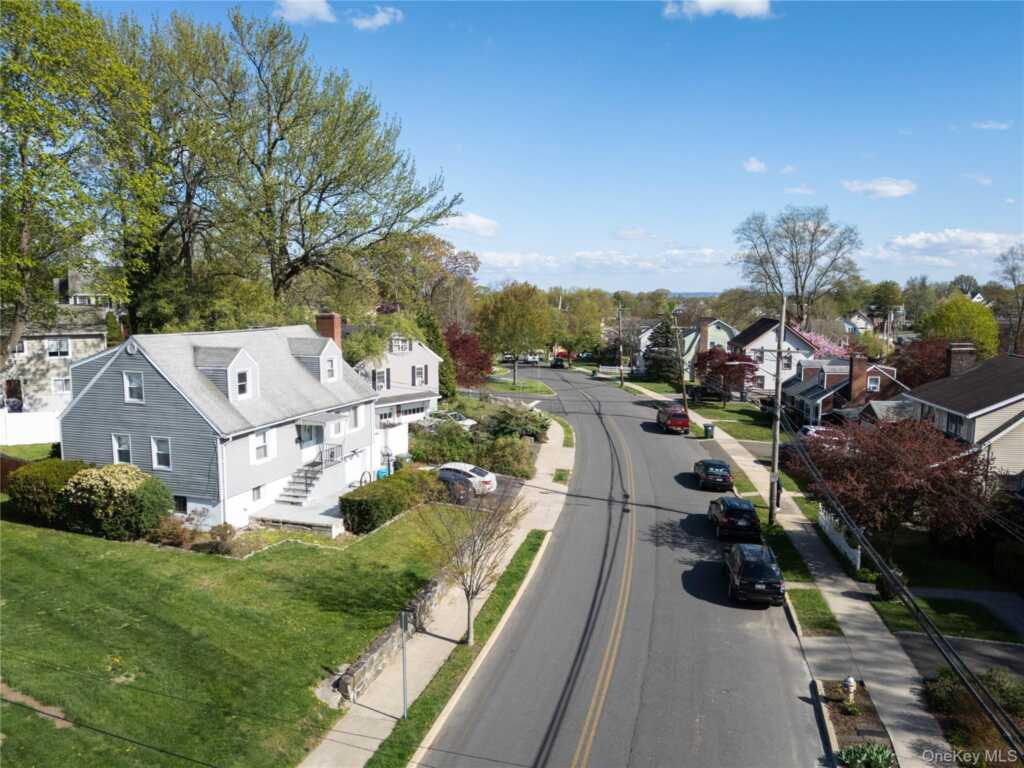 255 Glen Avenue, Rye, NY 10573 - Photo 2 of 18