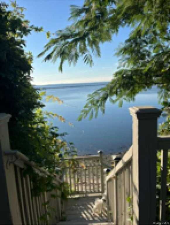 116 Shore Drive, Rye, NY 10573 - Photo 11 of 13