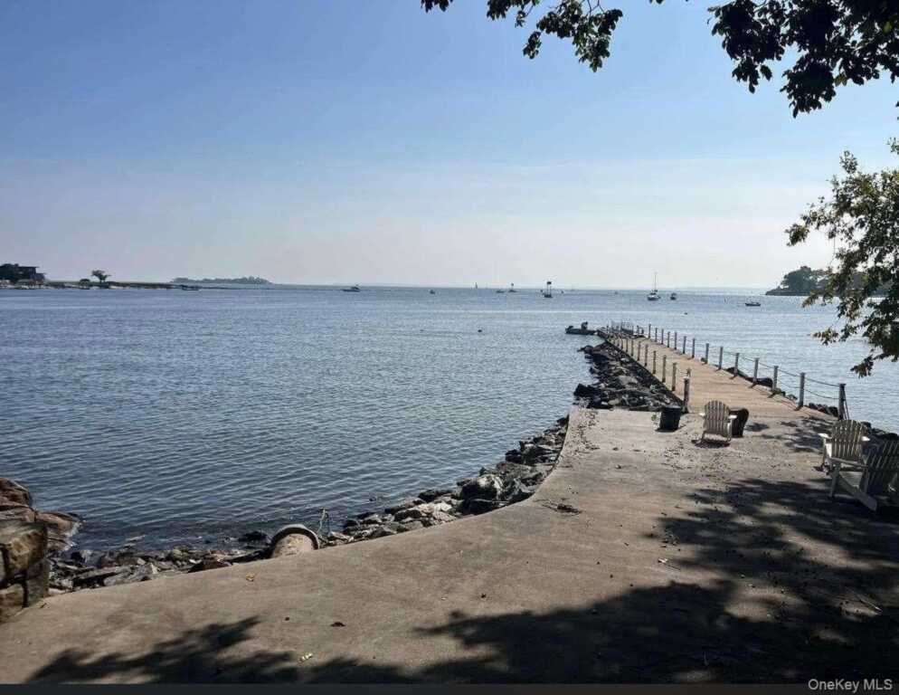 116 Shore Drive, Rye, NY 10573 - Photo 12 of 13
