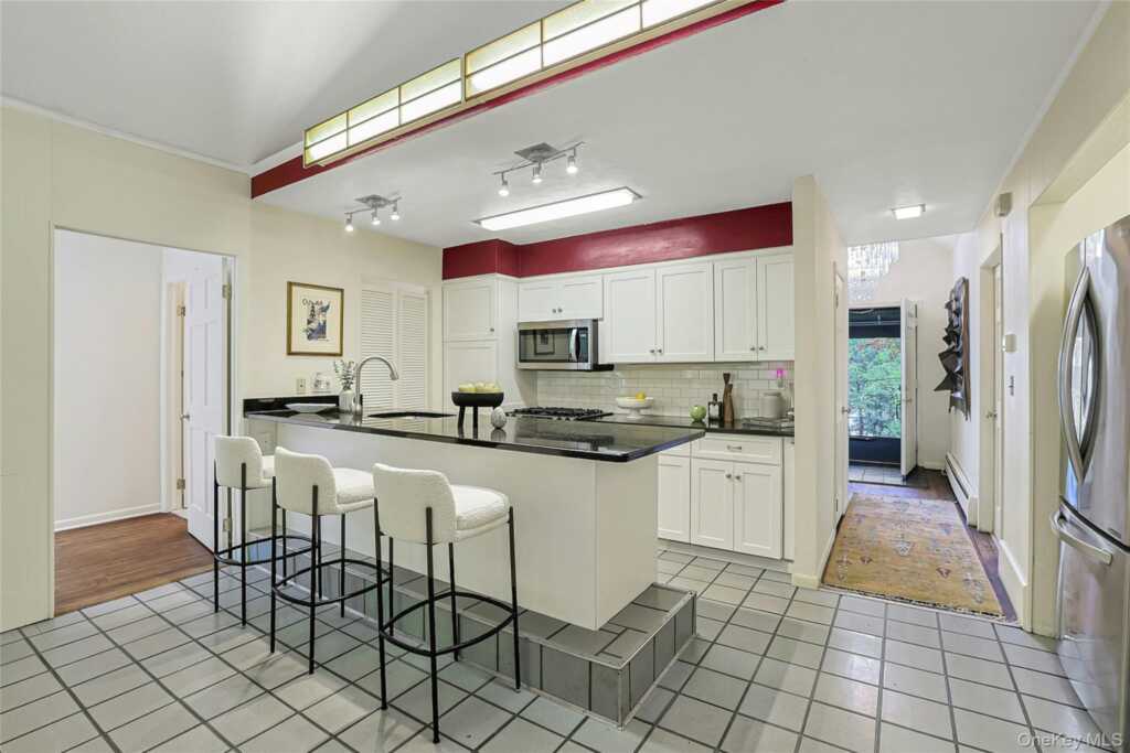 277 S Boulevard, Nyack, NY 10960 - Photo 16 of 32
