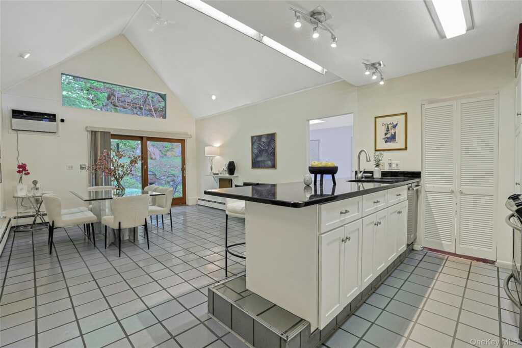 277 S Boulevard, Nyack, NY 10960 - Photo 18 of 32