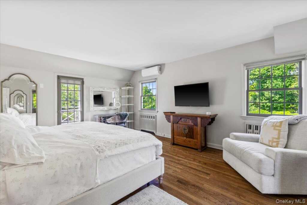 1 Hilltop Drive, Rye, NY 10573 - Photo 7 of 21