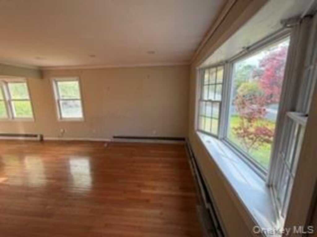 13 Venter Lane, Nanuet, NY 10954 - Photo 11 of 48