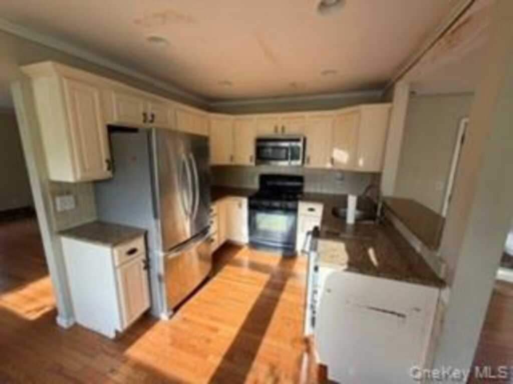 13 Venter Lane, Nanuet, NY 10954 - Photo 18 of 48