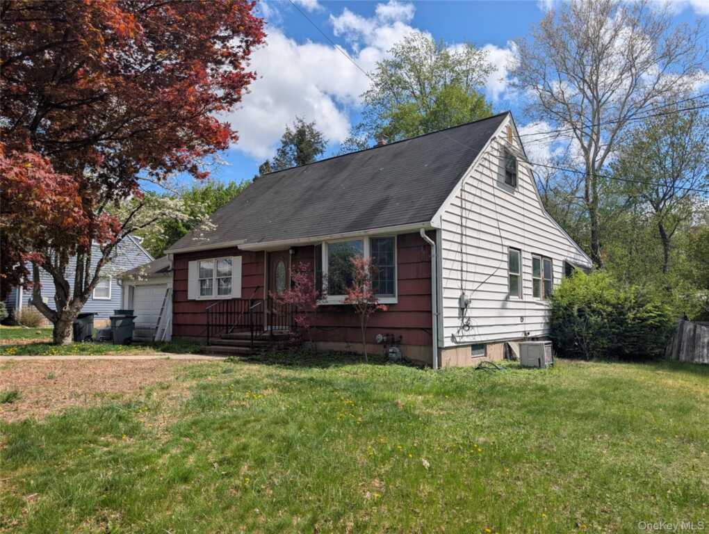 13 Venter Lane, Nanuet, NY 10954 - Photo 2 of 48