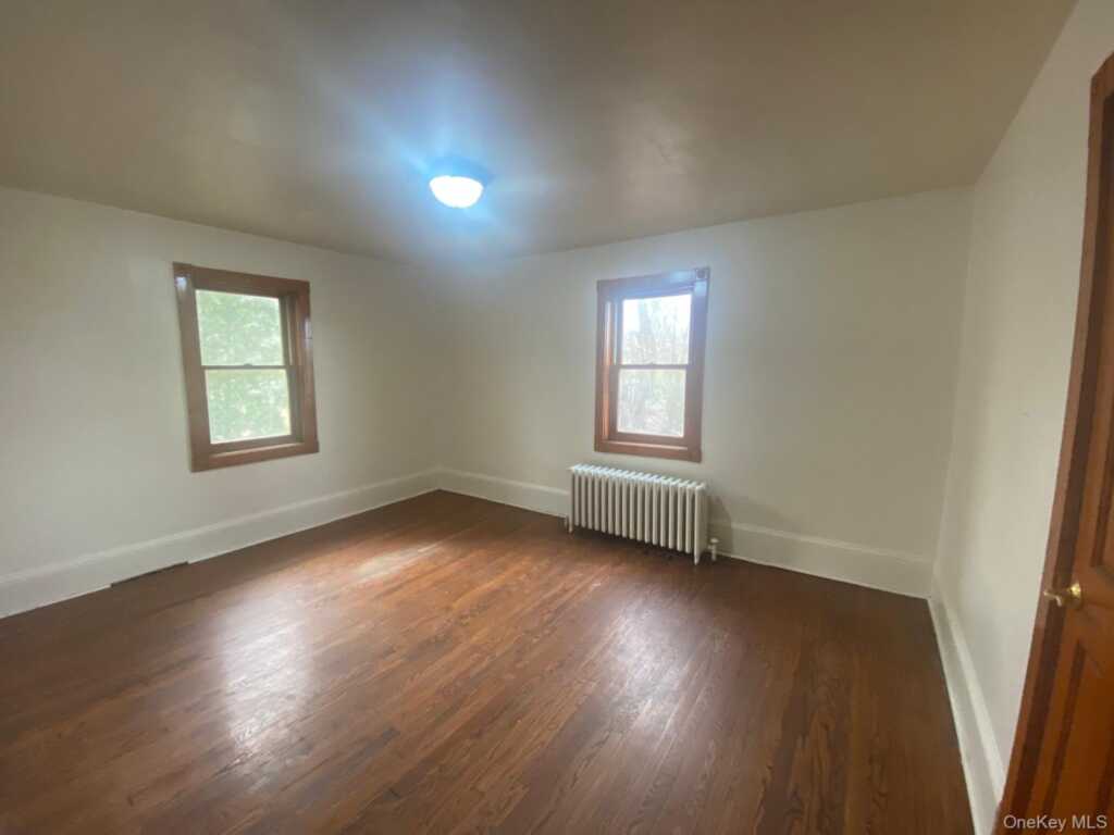 72 N Liberty Drive, Stony Point, NY 10980 - Photo 2 of 9