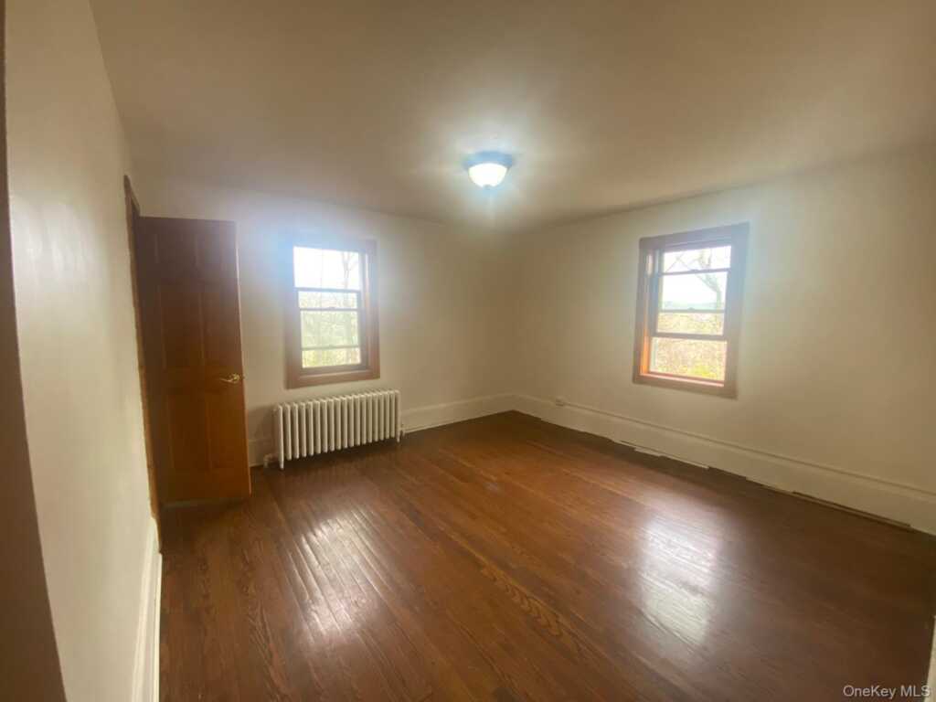 72 N Liberty Drive, Stony Point, NY 10980 - Photo 3 of 9