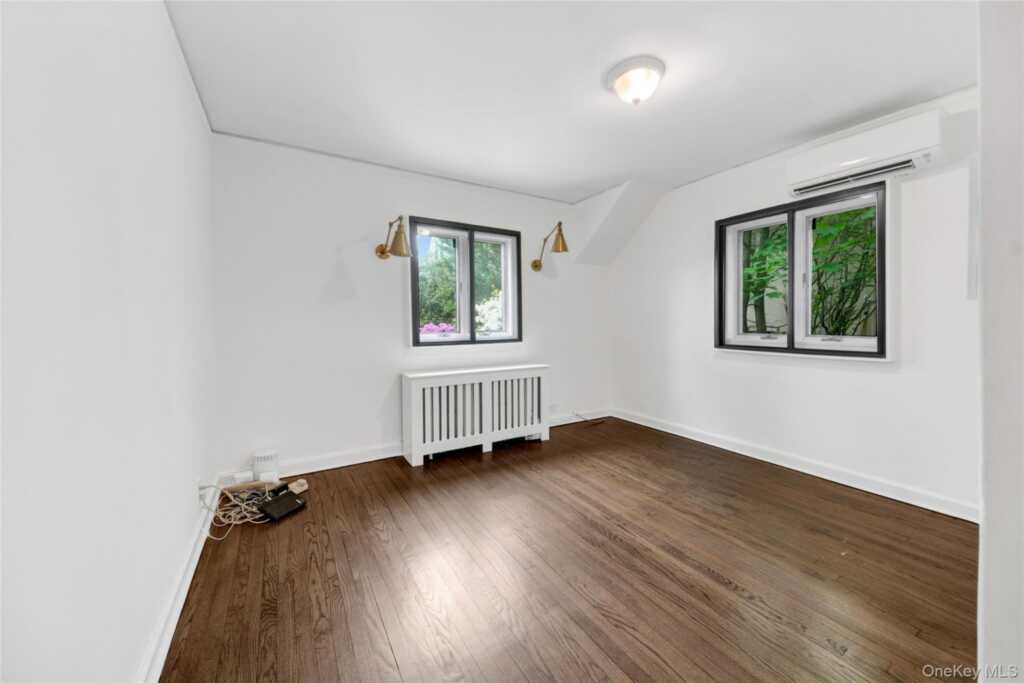 10 Cherry Avenue, New Rochelle, NY 10801 - Photo 18 of 44