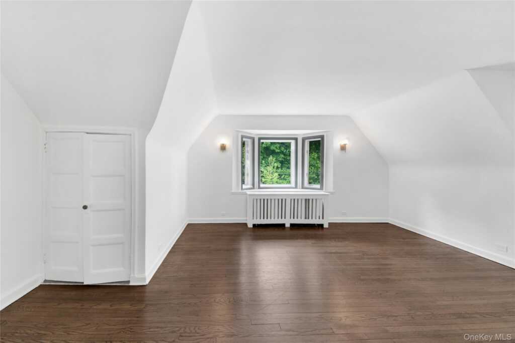 10 Cherry Avenue, New Rochelle, NY 10801 - Photo 21 of 44