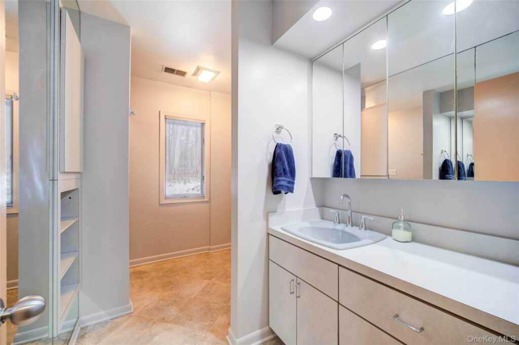 24 Spook Rock Road, Suffern, NY 10901 - Photo 22 of 32