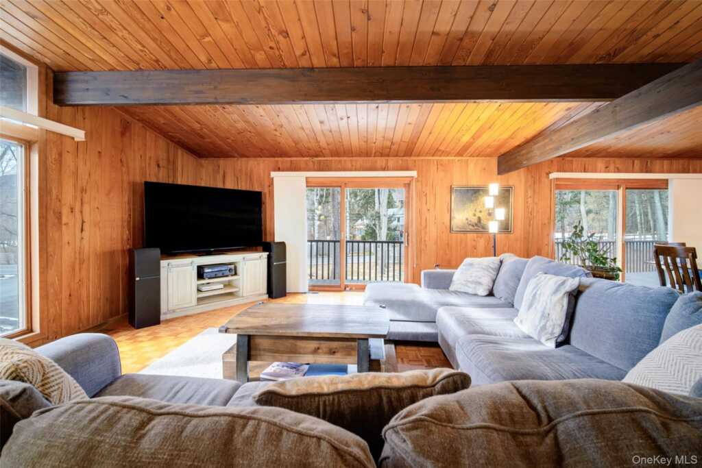 24 Spook Rock Road, Suffern, NY 10901 - Photo 6 of 32