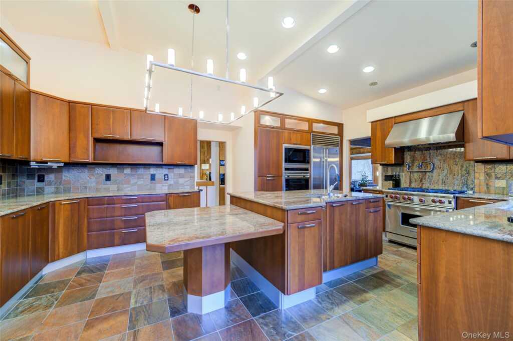 24 Spook Rock Road, Suffern, NY 10901 - Photo 9 of 32