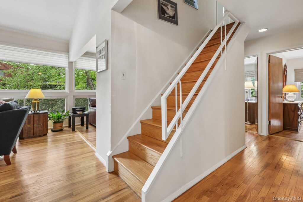 22 Stony Run, New Rochelle, NY 10804 - Photo 20 of 38