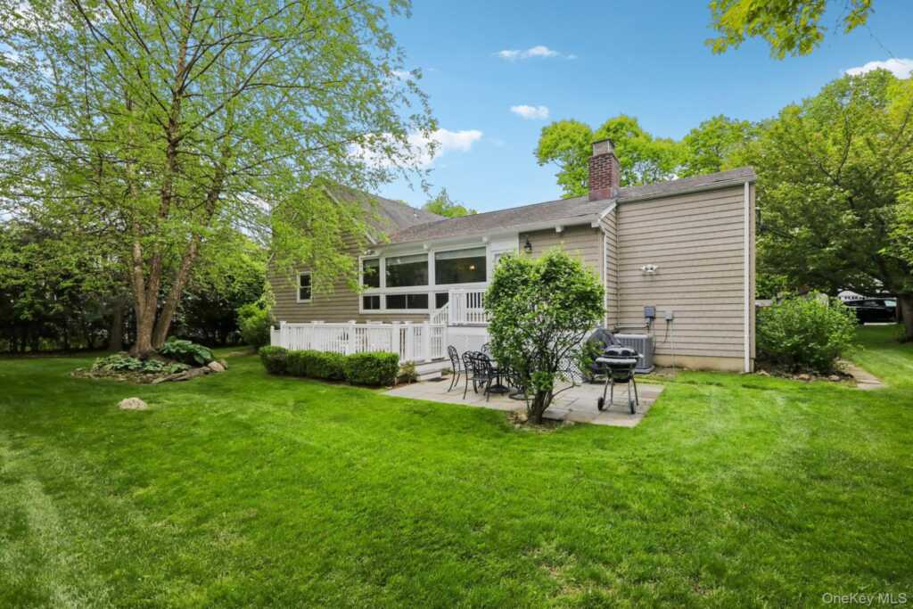22 Stony Run, New Rochelle, NY 10804 - Photo 29 of 38