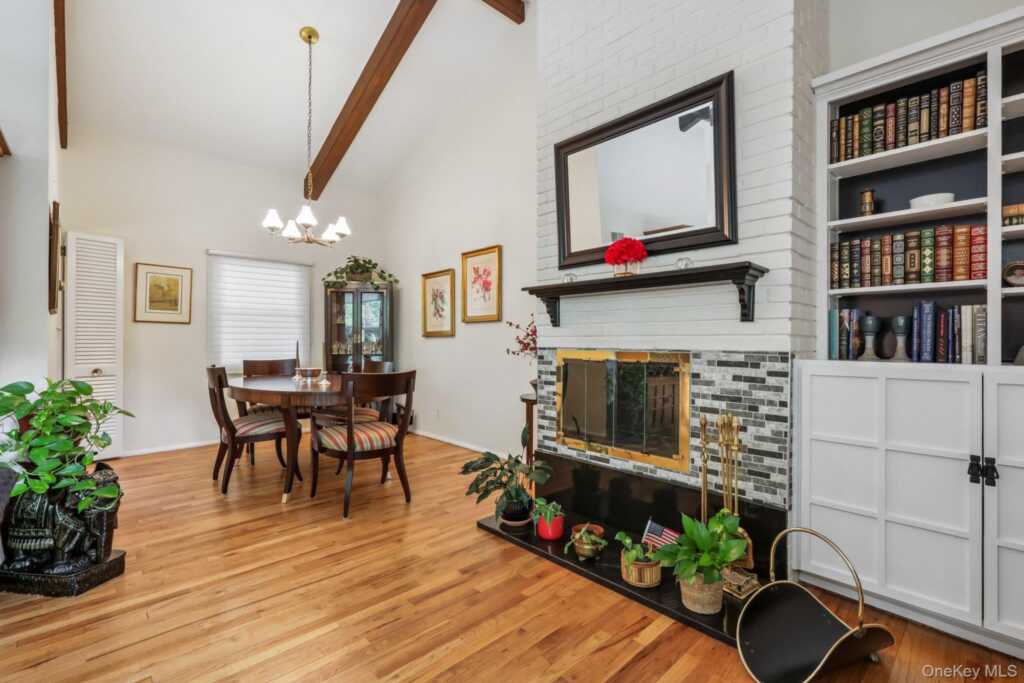 22 Stony Run, New Rochelle, NY 10804 - Photo 9 of 38