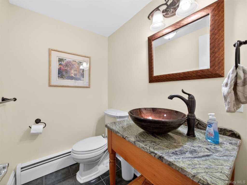 22 E Mayer Drive, Suffern, NY 10901 - Photo 17 of 39