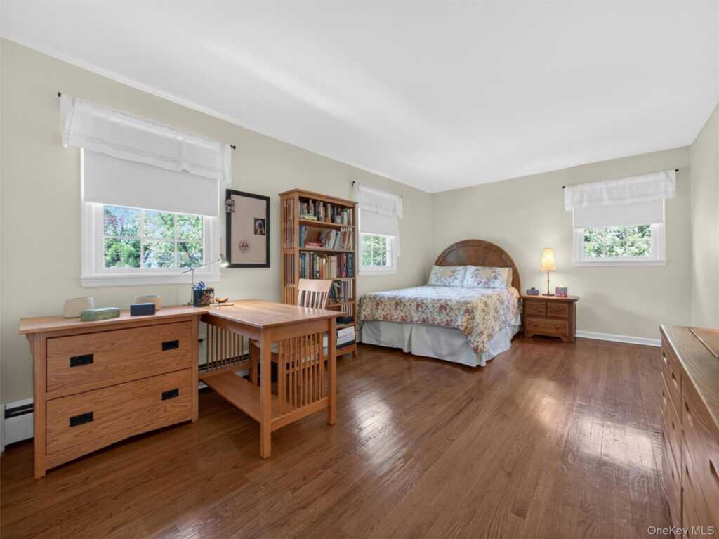 22 E Mayer Drive, Suffern, NY 10901 - Photo 21 of 39