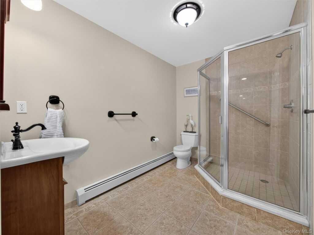 22 E Mayer Drive, Suffern, NY 10901 - Photo 28 of 39