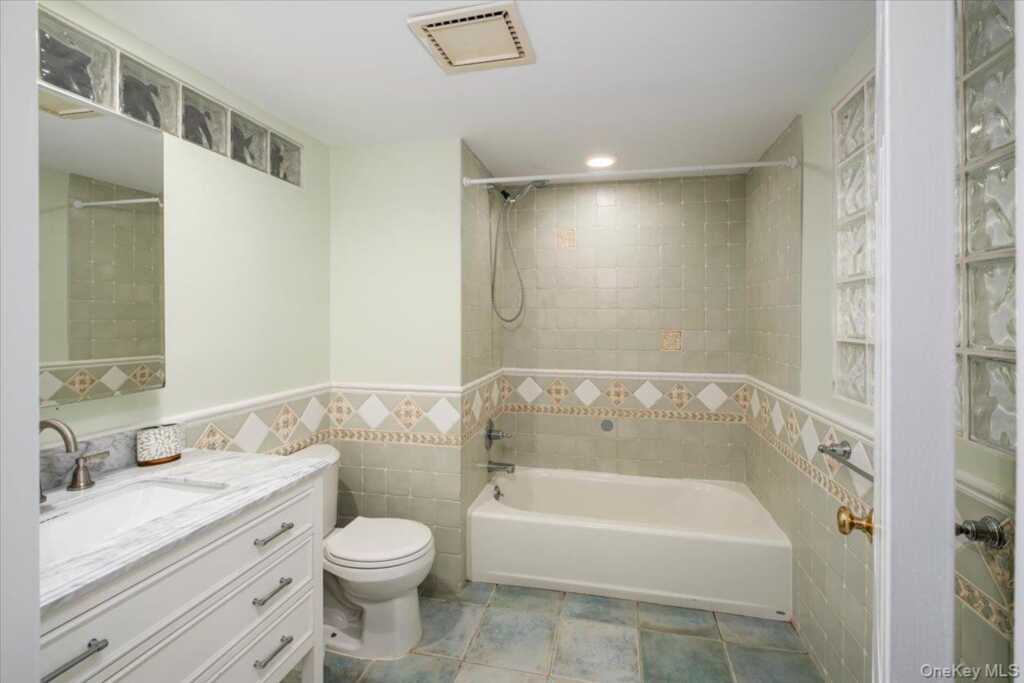 11 Baker Lane, Suffern, NY 10901 - Photo 34 of 49