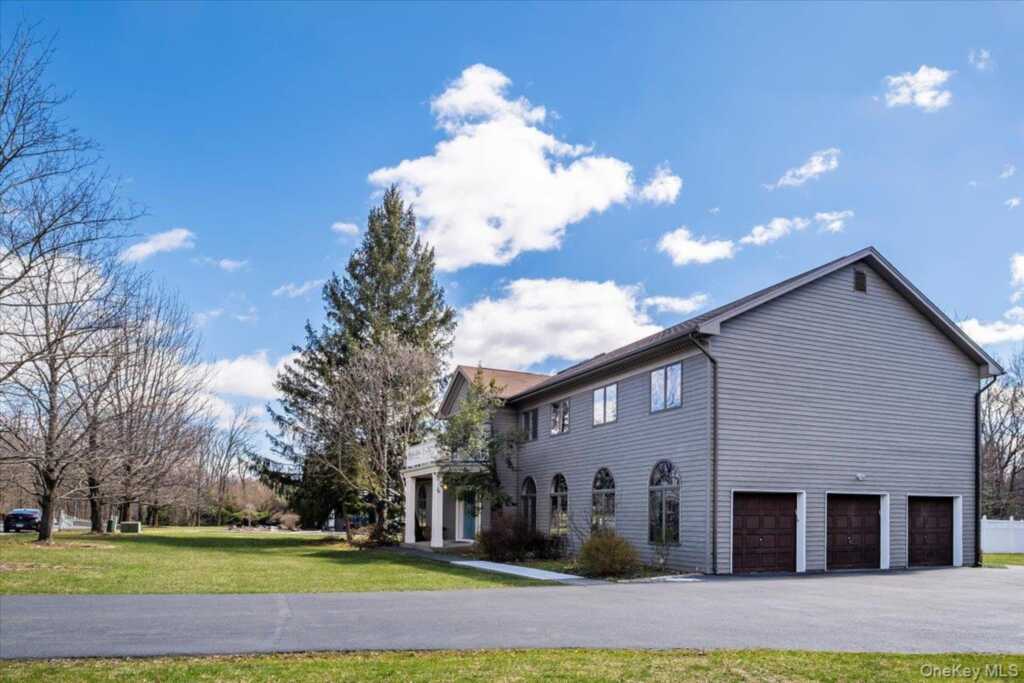 11 Baker Lane, Suffern, NY 10901 - Photo 39 of 49