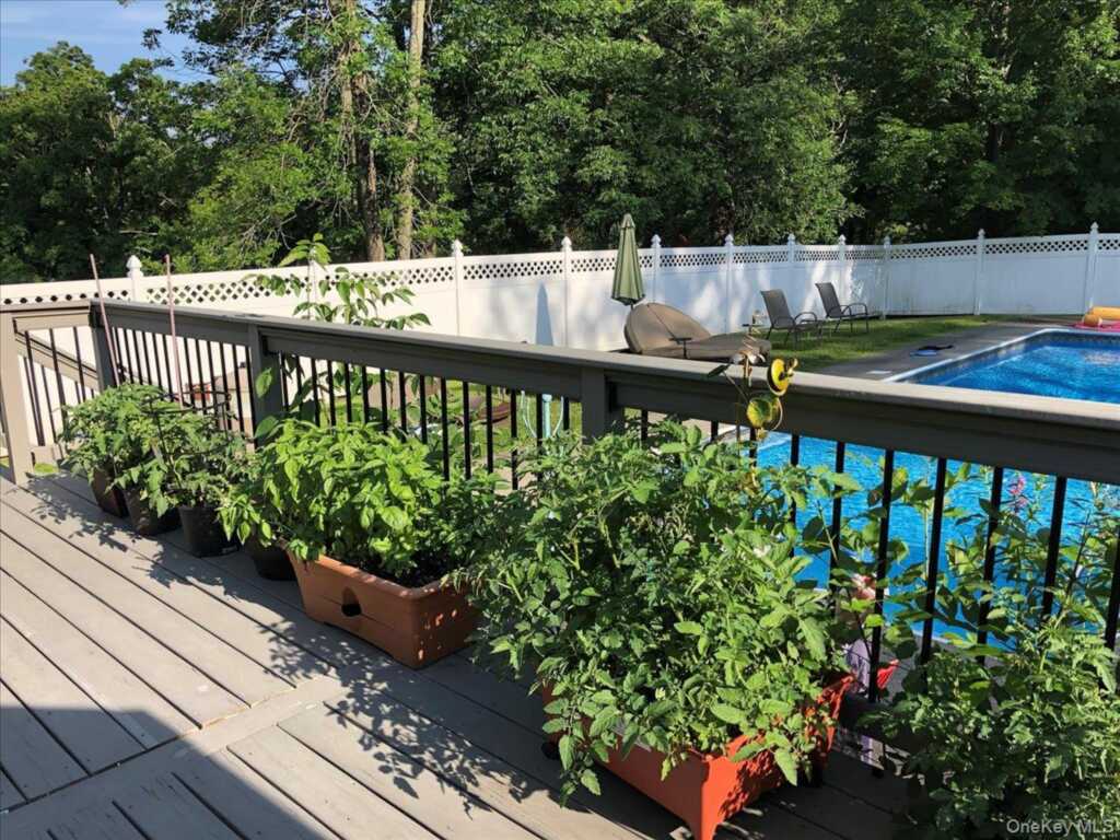 11 Baker Lane, Suffern, NY 10901 - Photo 5 of 49