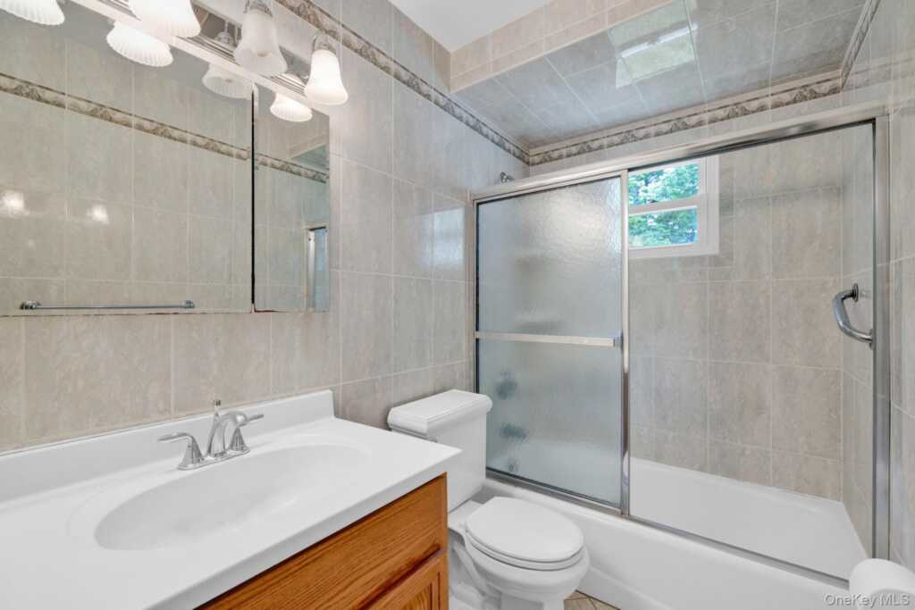 16 Oak Road, New City, NY 10956 - Photo 15 of 34