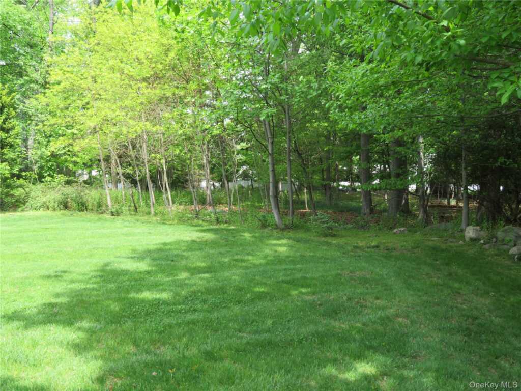16 Oak Road, New City, NY 10956 - Photo 31 of 34