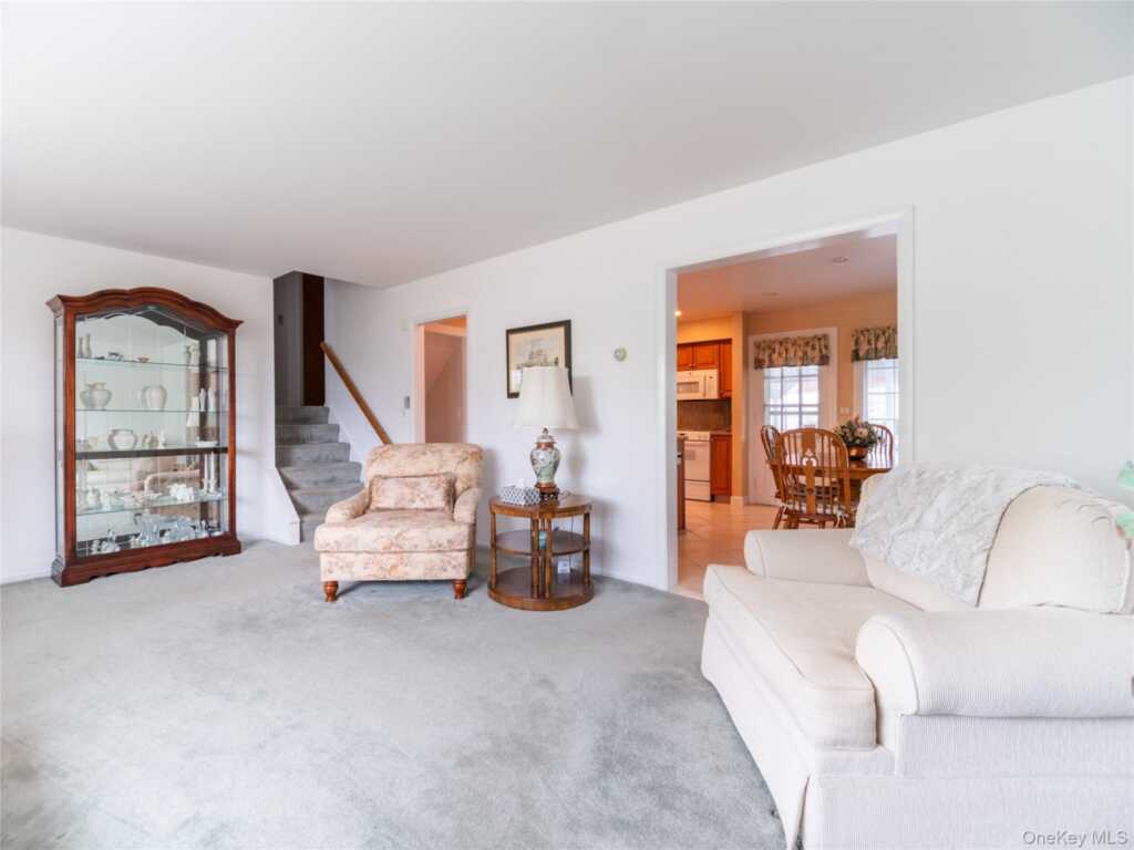 20 Priscilla Lane, Rye, NY 10573 - Photo 12 of 29