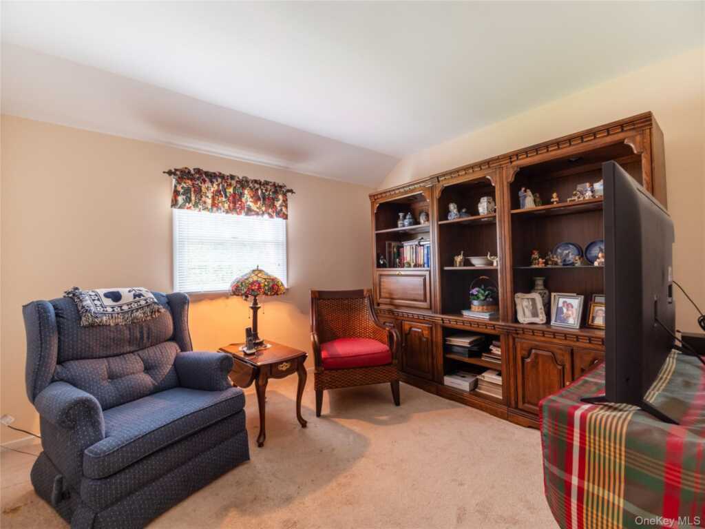 20 Priscilla Lane, Rye, NY 10573 - Photo 13 of 29