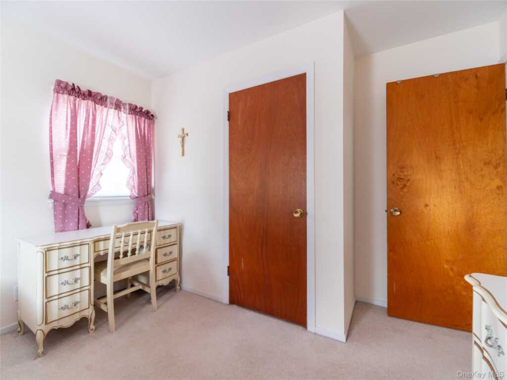 20 Priscilla Lane, Rye, NY 10573 - Photo 14 of 29