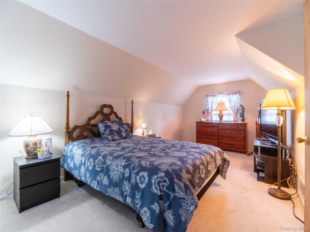 20 Priscilla Lane, Rye, NY 10573 - Photo 17 of 29