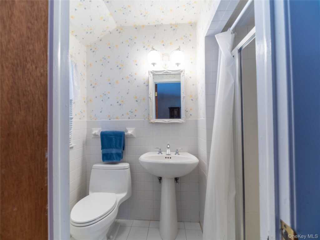 20 Priscilla Lane, Rye, NY 10573 - Photo 18 of 29